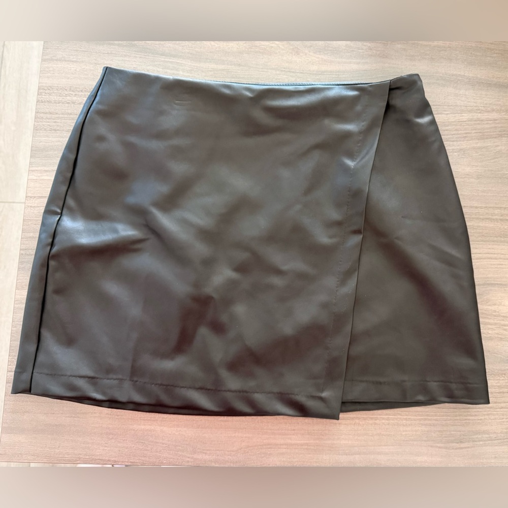 Old Navy Black Mini Skirt